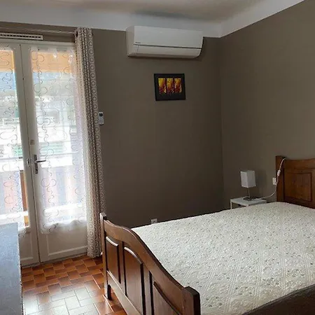 F2 Climatise Avec Wifi A Amelie-les-bains - Fr-1-703-46