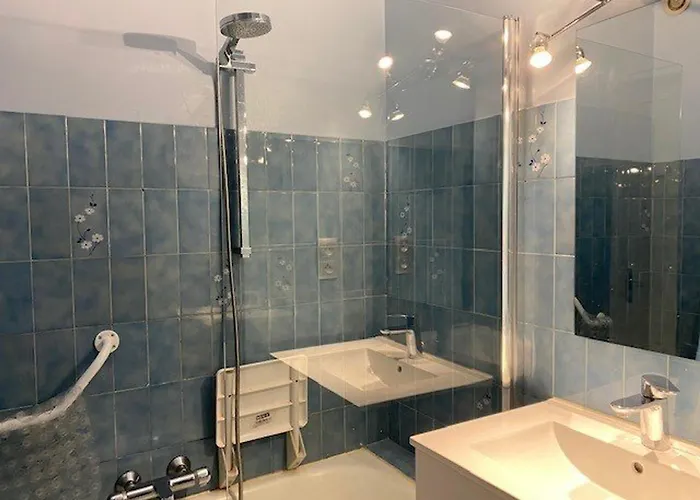 Daire F2 Climatise Avec Wifi A Amelie-les-bains - Fr-1-703-46 *